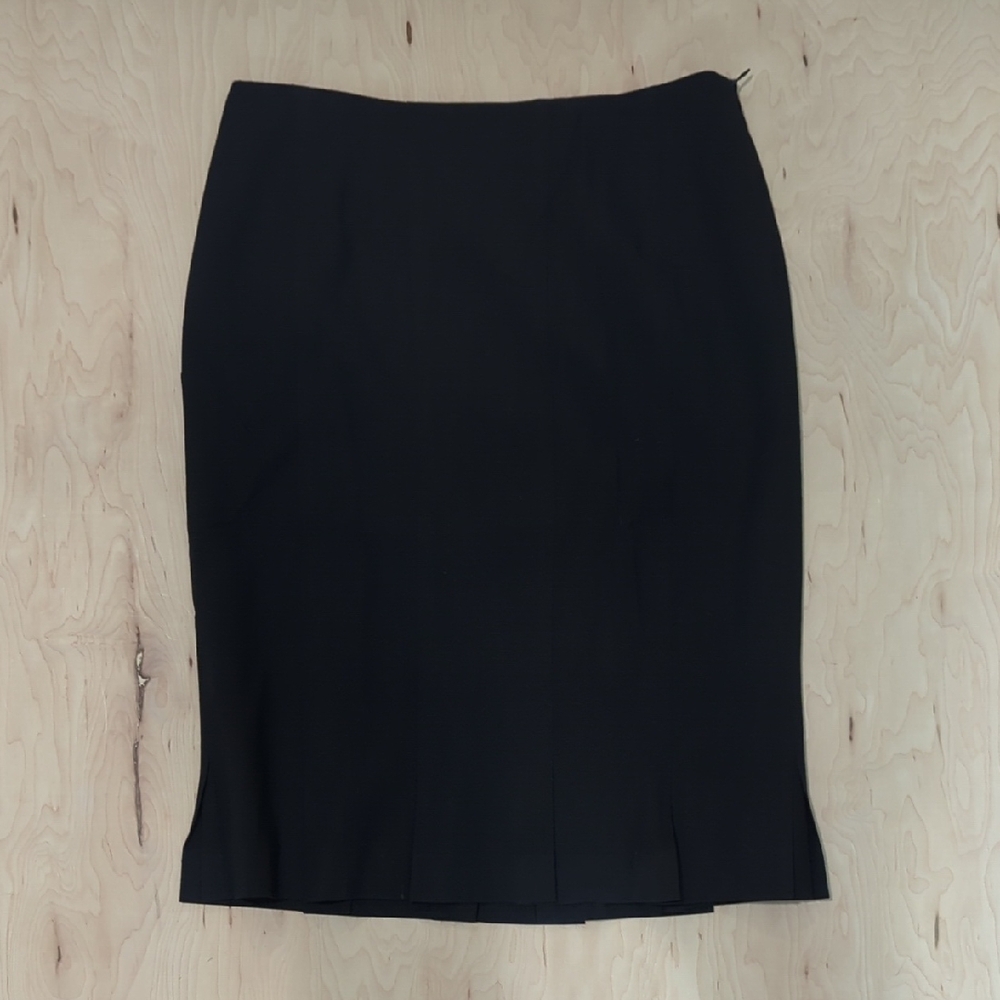Club Monaco Elegant Black Pencil Skirt